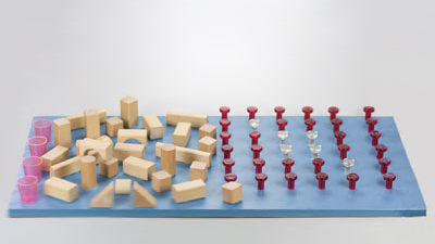 Selbstgebautes Fummelbrett für Katzen