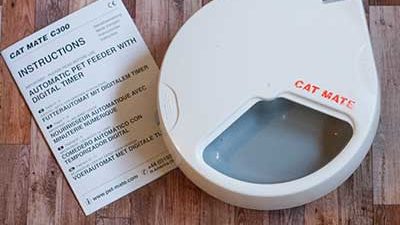 Cat Mate C300 Futterautomat mit Bedienungsanleitung